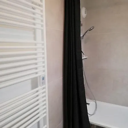 Ferienwohnung Vie De Famille Camiers Exterior foto